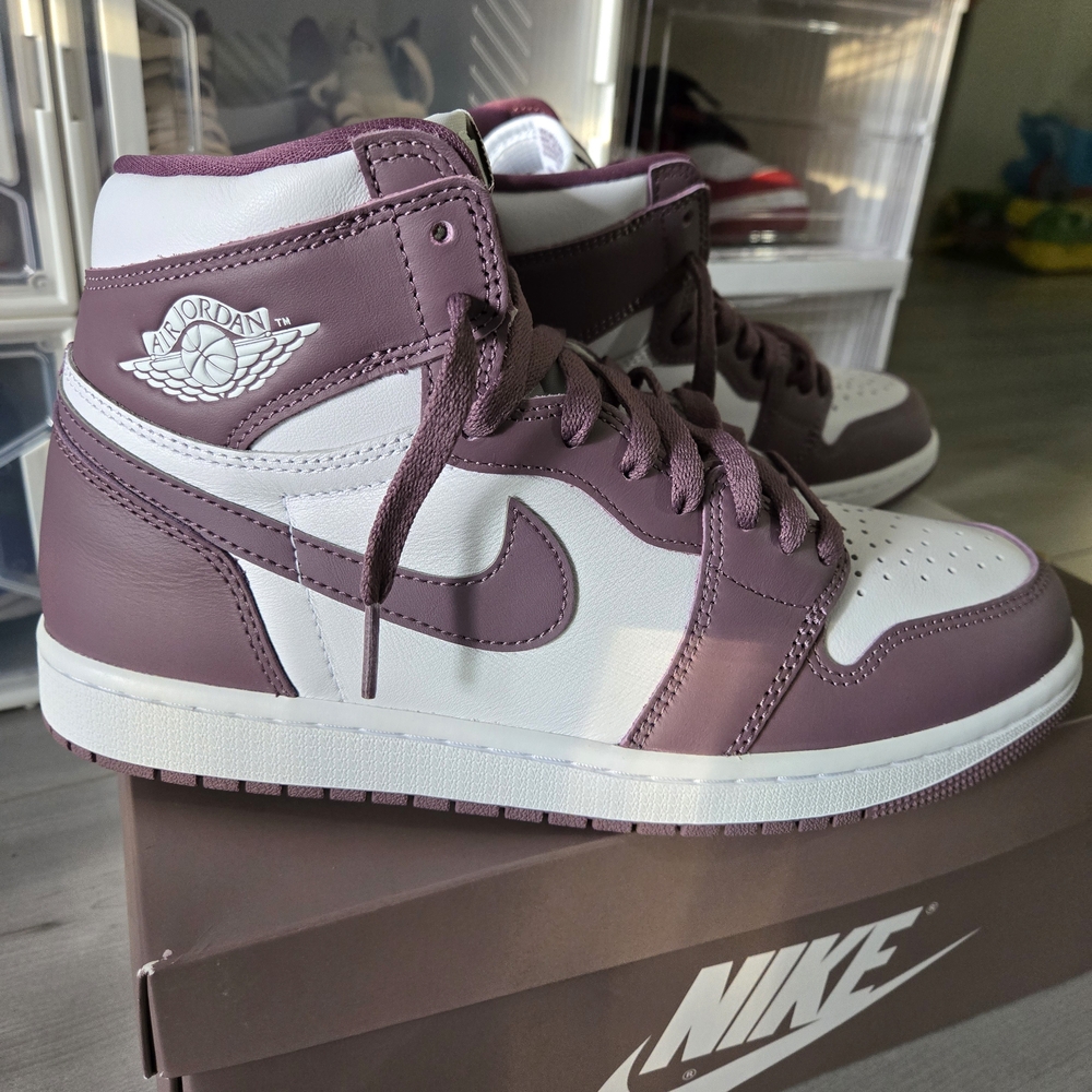 Nike Air Jordan High-Tops - Mauve